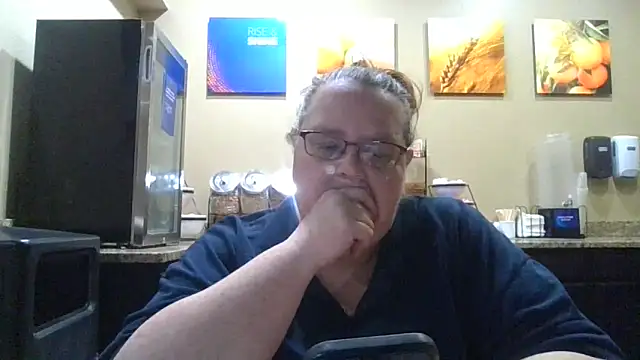 Snapshot of Hornybbw1978 chatting on 16, 10, 2025 Hornybbw1978 online show from 16, 10, 2025