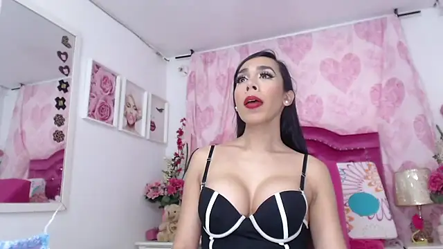 Divaxhermosa online show from 22, 12, 2025