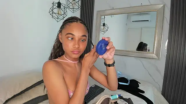 kristyl paez online show from 12, 4, 2026