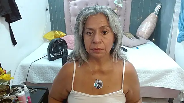 Snapshot of lalisha_96 chatting on 28, 4, 2026 lalisha 96 online show from 28, 4, 2026