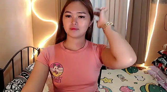 Itsme claire online show from 14, 2, 2025