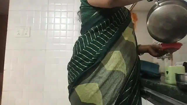 Snapshot of Riyasingh9 chatting on 26, 2, 2025 Riyasingh9 online show from 26, 2, 2025