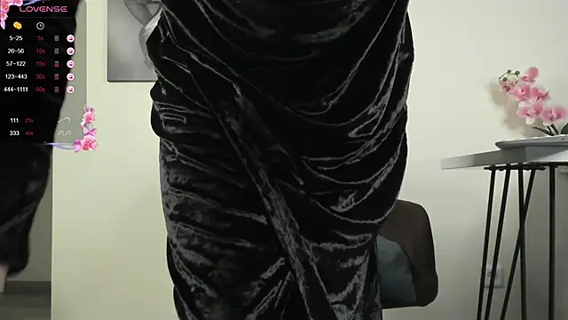 PoisonEvelyn online show from 19, 12, 2025