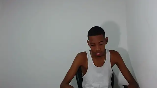 Snapshot of tonny_sexxxx chatting on 13, 3, 2025 tonny sexxxx online show from 13, 3, 2025