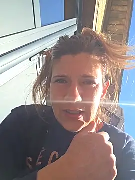 Lina lou4 online show from 19, 3, 2026