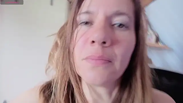 Snapshot of Lina_lou4 chatting on 9, 5, 2026 Lina lou4 online show from 9, 5, 2026