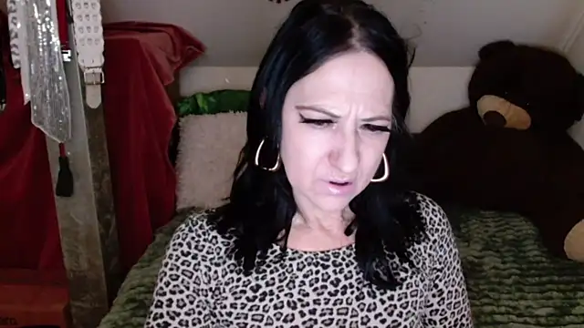 DebraMilf online show from 1, 3, 2025