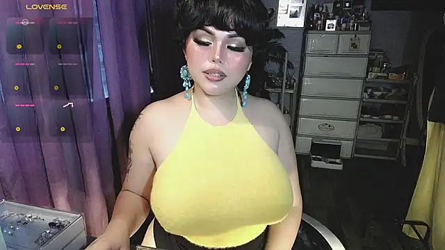 Snapshot of cherry_RED5 chatting on 27, 12, 2024 cherry RED5 online show from 27, 12, 2024