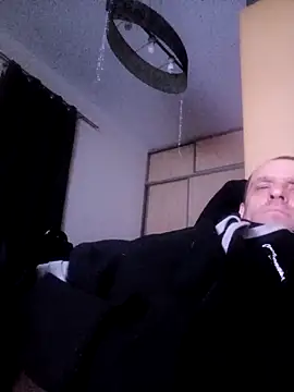 Snapshot of Roman0798 chatting on 2, 3, 2025 Roman0798 online show from 2, 3, 2025