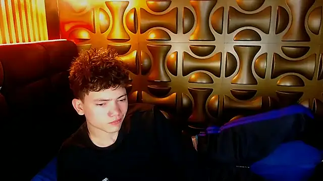 Snapshot of cruz_dante chatting on 3, 8, 2026 cruz dante online show from 3, 8, 2026