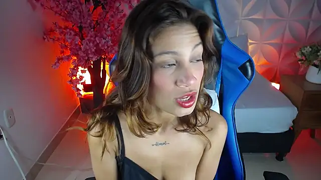 Snapshot of cora_22 chatting on 9, 12, 2024 cora 22 online show from 9, 12, 2024