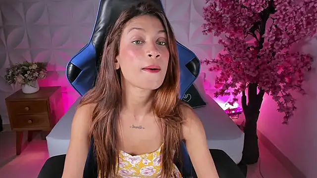 Snapshot of cora_22 chatting on 30, 12, 2024 cora 22 online show from 30, 12, 2024