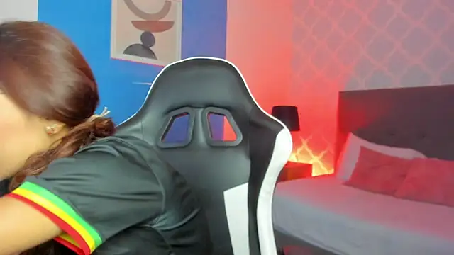 Snapshot of cora_22 chatting on 27, 9, 2025 cora 22 online show from 27, 9, 2025