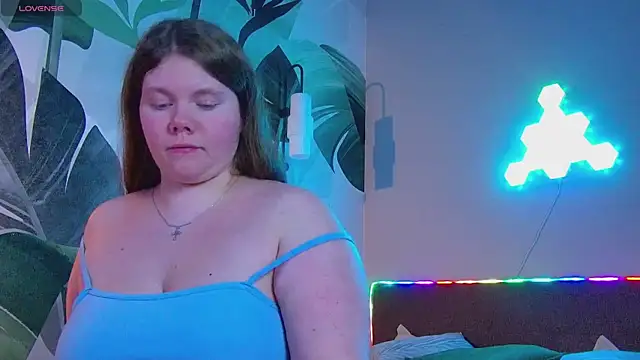 RubyValen online show from 7, 11, 2025