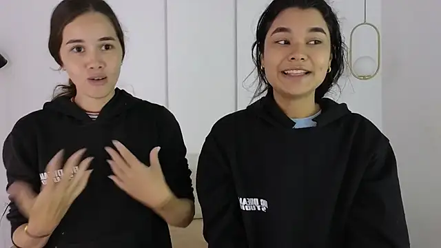 sexychanell 18 online show from 15, 11, 2025