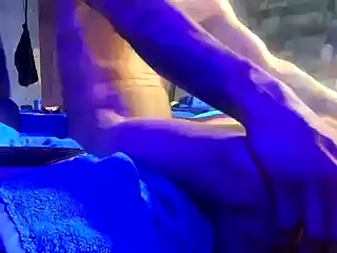 Snapshot of DarkHorse89 chatting on 31, 1, 2025 DarkHorse89 online show from 31, 1, 2025