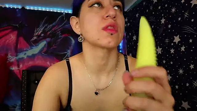 pussytight pervert online show from 12, 2, 2026