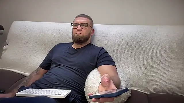 Snapshot of Bear_bear_ chatting on 23, 12, 2024 Bear bear online show from 23, 12, 2024