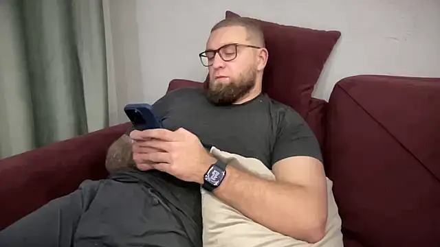 Snapshot of Bear_bear_ chatting on 2, 2, 2025 Bear bear online show from 2, 2, 2025