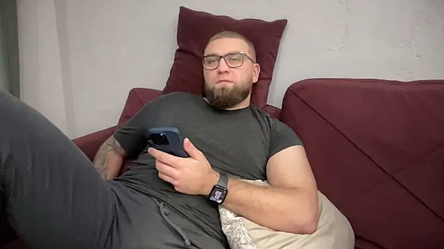 Snapshot of Bear_bear_ chatting on 5, 2, 2025 Bear bear online show from 5, 2, 2025