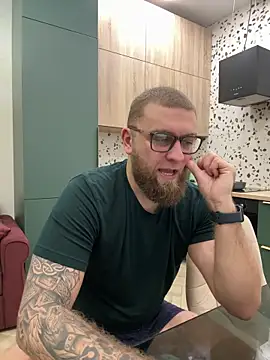 Snapshot of Bear_bear_ chatting on 4, 3, 2025 Bear bear online show from 4, 3, 2025