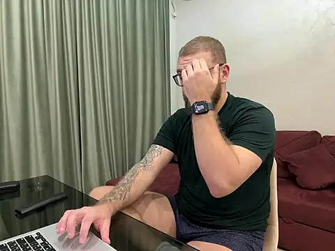 Snapshot of Bear_bear_ chatting on 6, 3, 2025 Bear bear online show from 6, 3, 2025