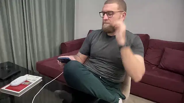 Snapshot of Bear_bear_ chatting on 8, 3, 2025 Bear bear online show from 8, 3, 2025