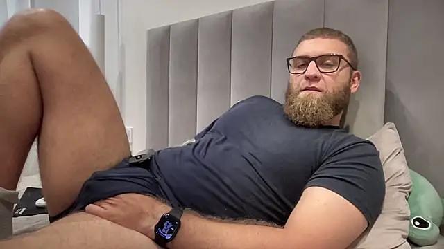 Snapshot of Bear_bear_ chatting on 9, 9, 2025 Bear bear online show from 9, 9, 2025