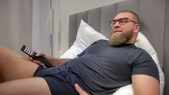 Snapshot of Bear_bear_ chatting on 5, 10, 2025 Bear bear online show from 5, 10, 2025