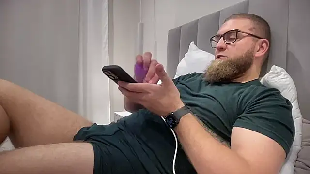 Snapshot of Bear_bear_ chatting on 10, 10, 2025 Bear bear online show from 10, 10, 2025