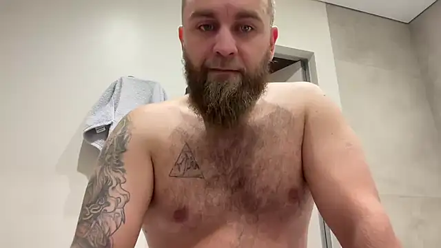 Snapshot of Bear_bear_ chatting on 9, 11, 2025 Bear bear online show from 9, 11, 2025