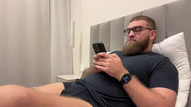 Snapshot of Bear_bear_ chatting on 13, 11, 2025 Bear bear online show from 13, 11, 2025