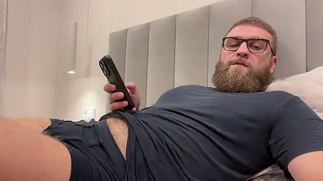 Snapshot of Bear_bear_ chatting on 26, 11, 2025 Bear bear online show from 26, 11, 2025