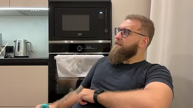 Snapshot of Bear_bear_ chatting on 4, 12, 2025 Bear bear online show from 4, 12, 2025