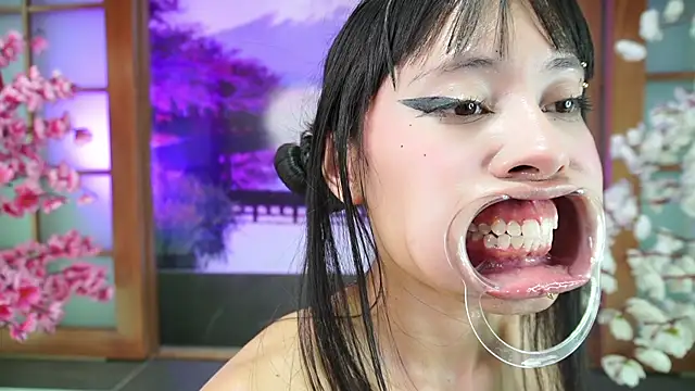 miss  maria online show from 6, 3, 2025