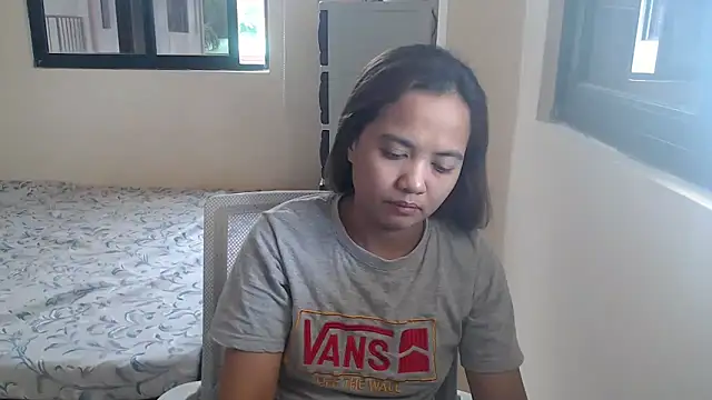 xTheLastVIRGINx online show from 7, 10, 2025