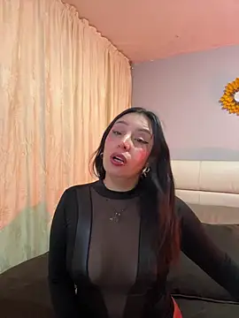 Snapshot of Freyja_soh chatting on 2, 7, 2026 Freyja soh online show from 2, 7, 2026