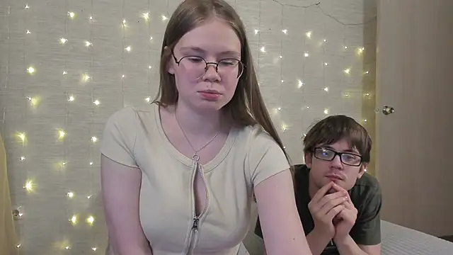 Snapshot of Tommy_and_Katie chatting on 21, 1, 2025 Tommy and Katie online show from 21, 1, 2025