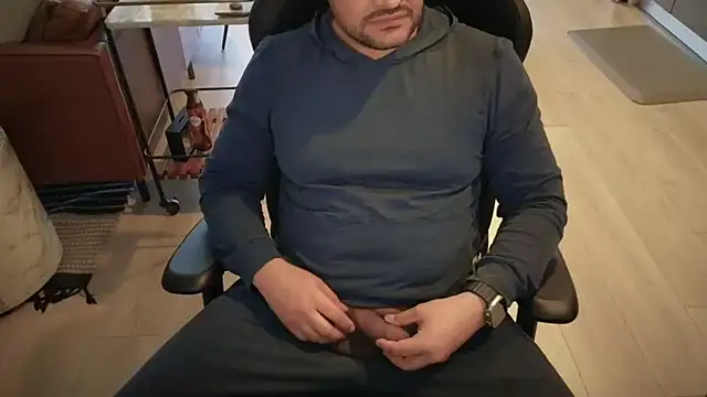 HungandThickLatin online show from 14, 11, 2025