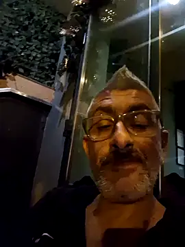 Snapshot of cuci45 chatting on 10, 9, 2025 cuci45 online show from 10, 9, 2025