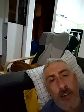 Snapshot of cuci45 chatting on 24, 10, 2025 cuci45 online show from 24, 10, 2025