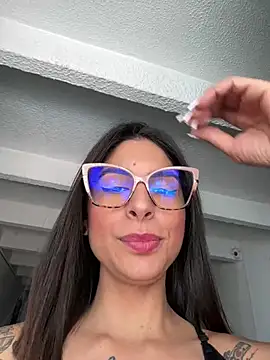 Snapshot of charlotte_stevenss_ chatting on 17, 1, 2025 charlotte stevenss online show from 17, 1, 2025