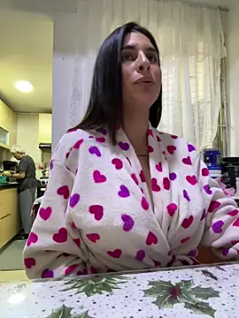 Snapshot of charlotte_stevenss_ chatting on 17, 1, 2025 charlotte stevenss online show from 17, 1, 2025