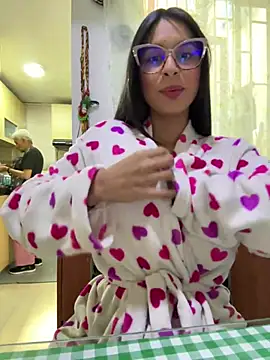 Snapshot of charlotte_stevenss_ chatting on 2, 2, 2025 charlotte stevenss online show from 2, 2, 2025