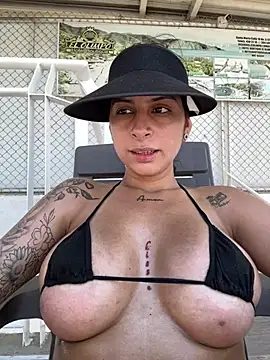 Snapshot of charlotte_stevenss_ chatting on 9, 2, 2025 charlotte stevenss online show from 9, 2, 2025