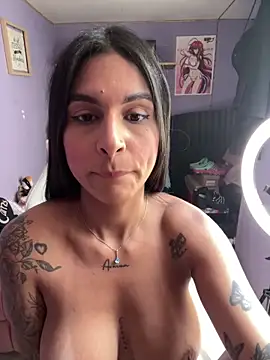 Snapshot of charlotte_stevenss_ chatting on 15, 2, 2025 charlotte stevenss online show from 15, 2, 2025