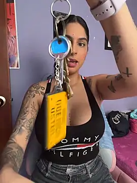 Snapshot of charlotte_stevenss_ chatting on 10, 10, 2025 charlotte stevenss online show from 10, 10, 2025