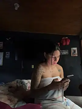 Snapshot of charlotte_stevenss_ chatting on 15, 10, 2025 charlotte stevenss online show from 15, 10, 2025