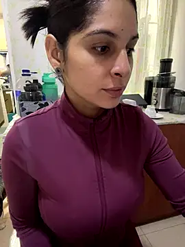 Snapshot of charlotte_stevenss_ chatting on 4, 11, 2025 charlotte stevenss online show from 4, 11, 2025