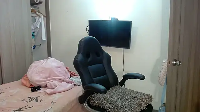 Snapshot of gooddes303salome chatting on 1, 2, 2026 gooddes303salome online show from 1, 2, 2026